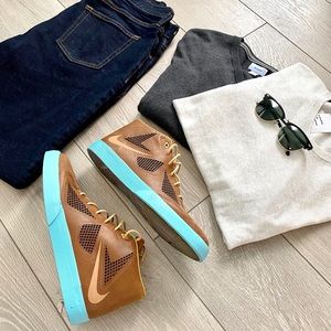 OLD NAVY grey v neck sweater